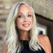 God bless you Miss Kathy. Hang in there Angel. I'm praying for your full  recovery. 🌹🦋🌹