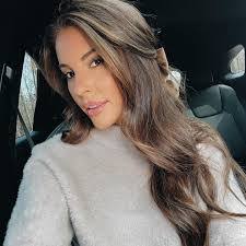 Lauren Pedigo's Instagram, Twitter & Facebook