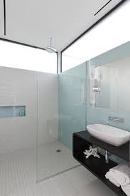 They are, essentially, a large glass panel that fits snugly between your wall and the edge of your bath, providing a stylish way to enclose your. Fixed Shower Screens Does Too Much Water Spash Out Or Not Houzz Au