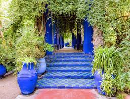 Peinture murale bleu majorelle inspiration cuisine. Adopter Le Bleu Majorelle Chez Soi Conseils Et Astuces Deco Idees