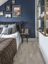 If you're planning a new floor for your lounge, dining room or bedroom and want something modern and fresh, but don't want to dive into a jet black or a brilliant white option, then we have the perfect solution. Wood Floors With Different Shades Of Gray Kahrs