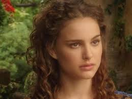 Natalie Portman Has Naturally Curly Hair As If I Didn T Love Her Enough Already Natalie Portman Star Wars Personality Star Wars Episode Ii