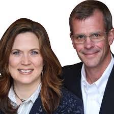 Jennifer Hendrix's Instagram, Twitter & Facebook