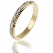 Voir les promotions du catalogue de cette semaine et trouvez les horaires d'ouverture du magasin le manège à bijoux. Collection Bague Mariage 2020 Le Manege A Bijoux