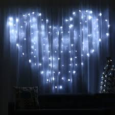 Luci di natale fai da te: Le Tende Luminose Per Decorare A Natale 15 Magiche Idee Per Ispirarvi