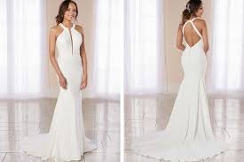 15 Halterneck Wedding Dresses In 2020 Wedding Dresses Dresses Dresses For Broad Shoulders