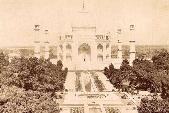 The Afterlife of the Taj Gardens: Changes in the Landscape