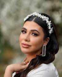 Feeling like a million bucks in this bridal glam 📍Ain El Remmeneh ,  Ghannoum Street , Facing Salon Elie Nawwar . . . . #ThePhotographerP#bride  #Photographer #Photography #makeupartist #PhotographyWorld #PhotographyArt  #PhotographyAddict #Photoshoot #