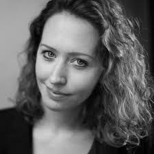 Jessica Giles's Instagram, Twitter & Facebook