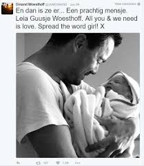 Dinand woesthoff heeft een baaldag. Ontroerende Vernoeming Pasgeboren Dochter Dinand Woesthoff Love2bemama