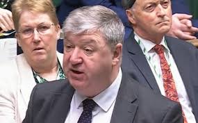 Efra chair presents Food Supply Chain Fairness Bill in Parliament to back  British farmers