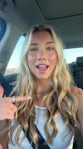 Georgia Girl by Megan Moroney Live