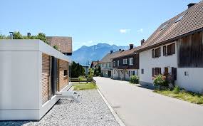 Like house and techno, microhouse is built around a 4/4 time signature. Cubig Wohnen Statt Bauen