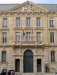 It is also the seat of a roman catholic diocese. Banque De France Wikipedia