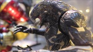 First Look Hot Toys Avengers Infinity War 1 6 Outrider Collectible Figure Youtube