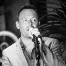 Linda Freer's Instagram, Twitter & Facebook