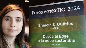 Claudia Fuentes's Instagram, Twitter & Facebook