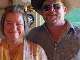 Fundraiser for April Reedy by Alisa Day : Help the Reedy Family rebuild  their home.