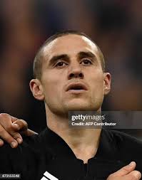 214 Scrum Half Tj Perenara Photos & High Res Pictures