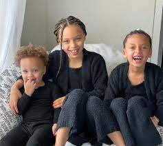 Even for curry, his recent stretch of sensational shooting ranked among. Steph Curry Sparks Major Fan Reaction With Rare Photos Of His Three Children Hello