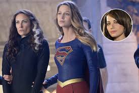 Awww….erica got the plastic surgery that gives her a joker smile? Supergirl Season 3 Adds Smallville Alum Erica Durance