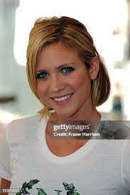 Keri Harper's Instagram, Twitter & Facebook