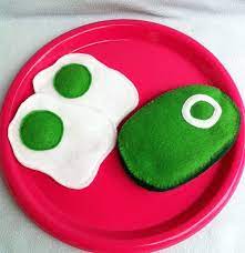 Felt Green Eggs And Ham Set Etsy Green Eggs And Ham Felt Toys Felt Food