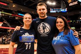 Getty luka doncic celebrates with his mother mirjam poterbin at the euroleague final four. Mavs Luka Doncic Forms Special Bond With Slovenian Fan Diagnosed With Non Hodgkin S Lymphoma