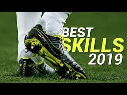 Enjoy the videos and music you love, upload original content, and share it all with friends, family, and the world on youtube. Download Football Freestyle Skills 2018 2 Skills Video Mp4 2021
