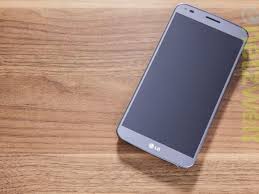 LG G Flex im Test: Gebogenes Smartphone ...