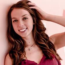 Taryn Cates (@taryn_cates)