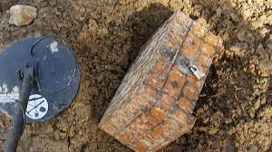 Wrath of the lich king. Treasure Chest Found Metal Detecting Youtube