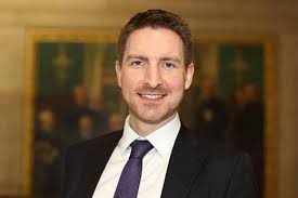 Peter Eckley's Instagram, Twitter & Facebook