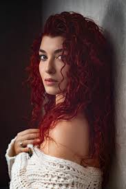 17 aralık 1987 doğum yeri: Aslihan Guner Fotograflariyla Dikkat Cekti