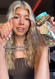 Ashley Antle's Instagram, Twitter & Facebook