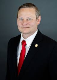 Roger L Riutta, Financial Representative