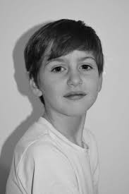 Hey!! Could someone please put a black t shirt or long sleeve