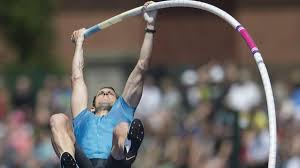 Beau joueur, renaud lavillenie a salué l'exceptionnelle performance d'armand duplantis qui a effacé son record du monde de la perche avec un bond à 6,17 m. Pole Vault Star Renaud Lavillenie Sparkles At The Diamond League Eurosport
