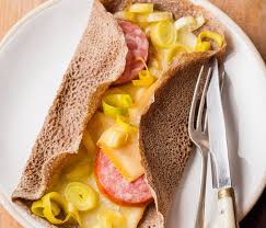 Galette De Sarrasin Raclette Poireaux Et Saucisse De Morteau Galette De Sarrasin Galette Sarrasin