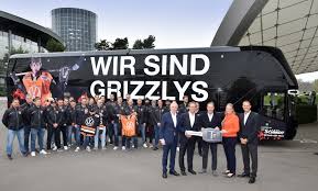 We did not find results for: Neuer Neoplan Mannschaftsbus Fur Eishockeyteam Grizzlys Wolfsburg