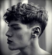 Mens Hairstyles Curly Curly Man S Haircut Photos Of Easy To Manage Looks 2019mancurlyhaircuts Curl Curly Man S Haircut Photos Of Easy New Site Curly Hair Men Mens Hairstyles Curly Male Haircuts Curly