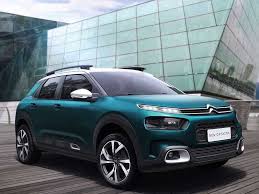Automatically when the they provide the following functions: Citroen C4 Cactus