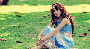Girl Brunette Grass Wallpaper Hd Girls 4k Wallpapers Images Photos And Background Wallpapers Den In 2021 Beautiful Girl Hd Wallpaper Beautiful Girl Photo Beautiful Girl Wallpaper