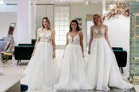 We would like to show you a description here but the site won't allow us. Hochzeitskleid Kaufen In Solingen Riesen Auswahl An Brautmode