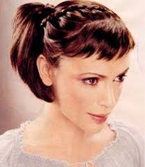 Pin By Jennifer Holliday On Health Fitness Beauty Hairstyles With Bangs Fringe Hairstyles Short Hair With Bangs