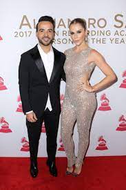 When i had cancer, i understood that i had the support of the man i loved. Luis Fonsi Y Agueda Lopez Latingrammy Com