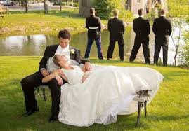 22 Funny Bride And Groom Wedding Photos Best Couples Gifts Groomsmen Gifts Wedding Humor Funny Wedding Photos Funny Wedding Pictures
