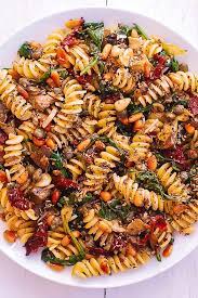 Once the pasta has spread to the required length, the ferro is then removed from the middle. Fusilli With Spinach Artichokes Sun Dried Tomatoes Julia S Album