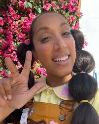 grandma jean, grannie jeanette, great grandfather eugene who we call daddy  'gene, jean, gene, my middle name: eugene, my dad's middle name: eugene,  gene gene, jean jean…. larry eugene… larry gene, larry