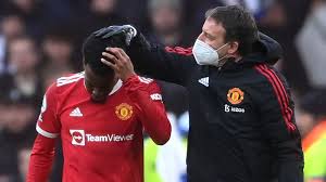 74971619 likes · 1919439 talking about this · 60472 were here. Leeds United Identify Fans And Hand Cctv Footage To Police After Man Utd Players Struck By Missiles Football News Sky Sports